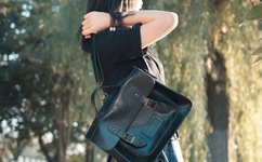 优优人艺体图片